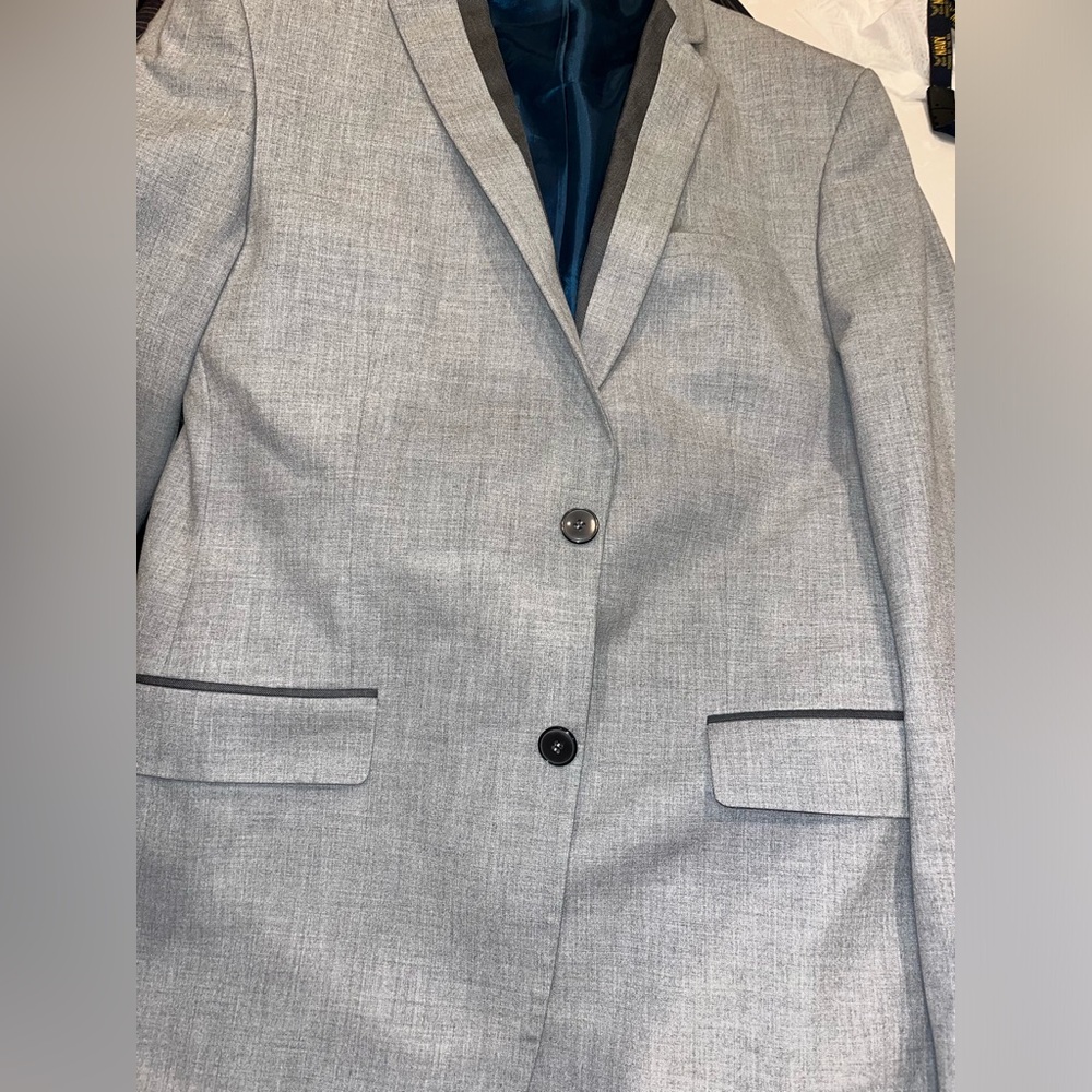Mensuit coat and pants Zaraperfect condition chalk colorsize 40 blazer 31 pants
